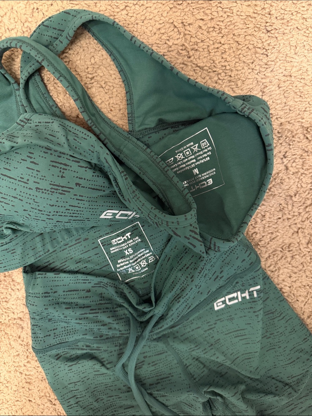 Echt Tempo Vision Legging Set Green/black
Top M
Pants XS
Worn for a photo shoot - Picture 4 of 5